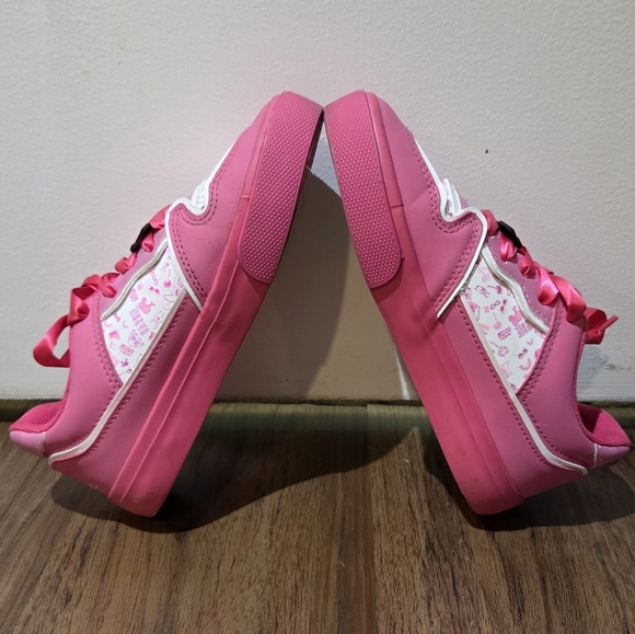 Girl's Ground Up Barbie Sneakers, Size 1 Y - Picture 5 of 11